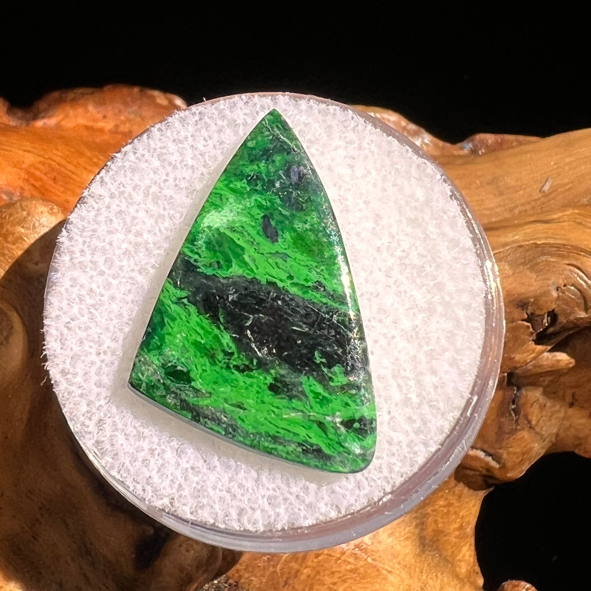 green maw sit sit jade cabochon collection