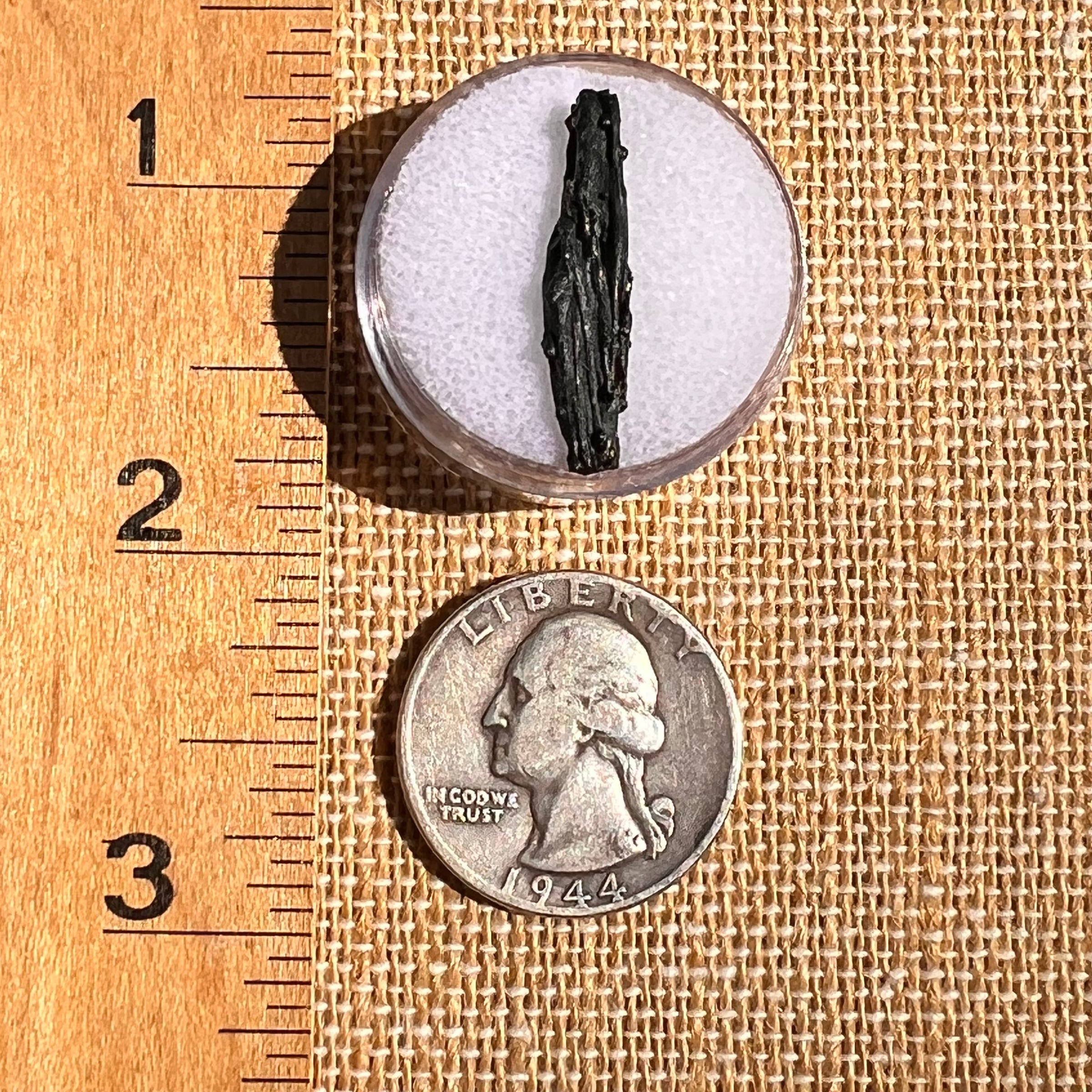 Irgizite Tektite #89-Moldavite Life