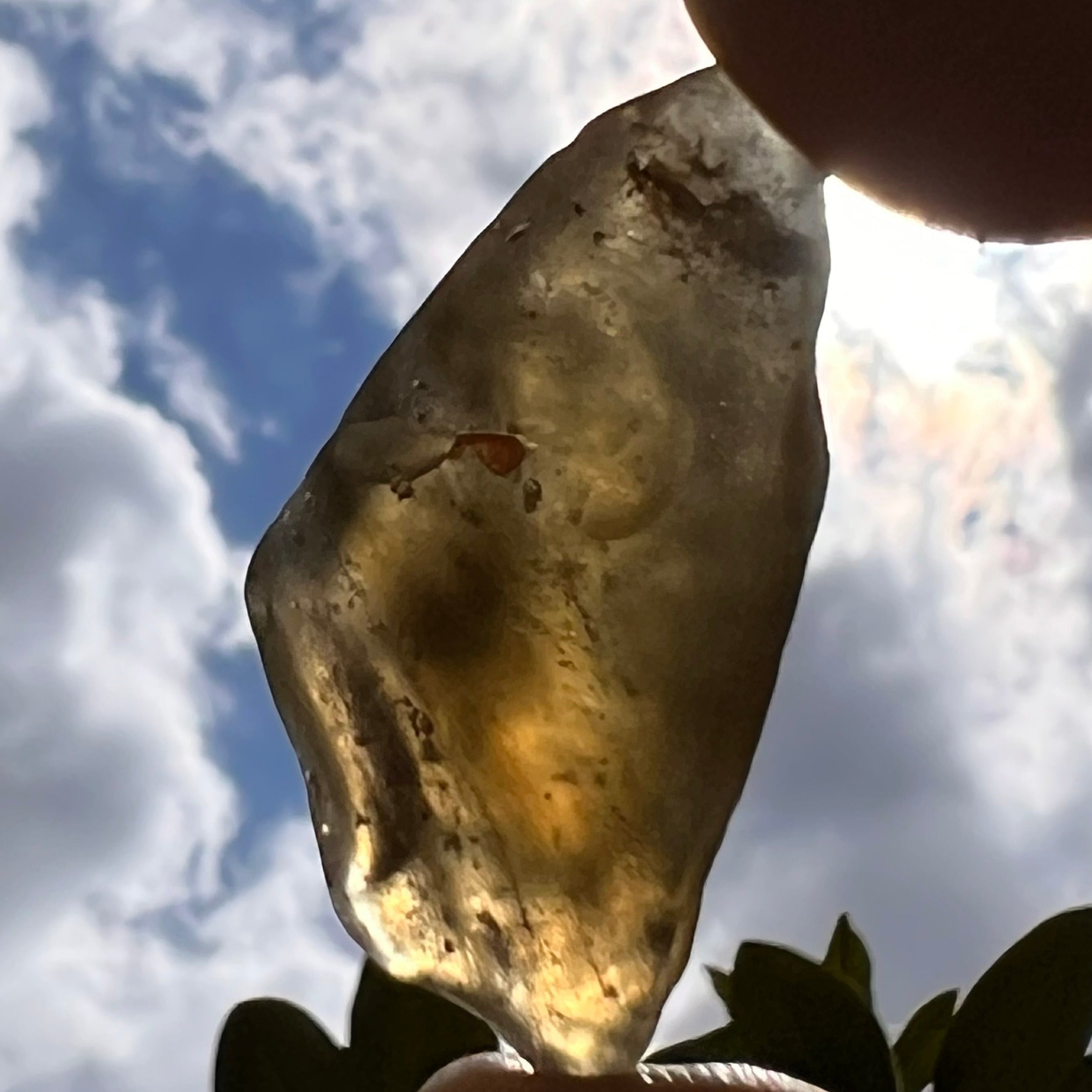 Libyan Desert Glass w/ Schlieren 10.2 grams #530-Moldavite Life