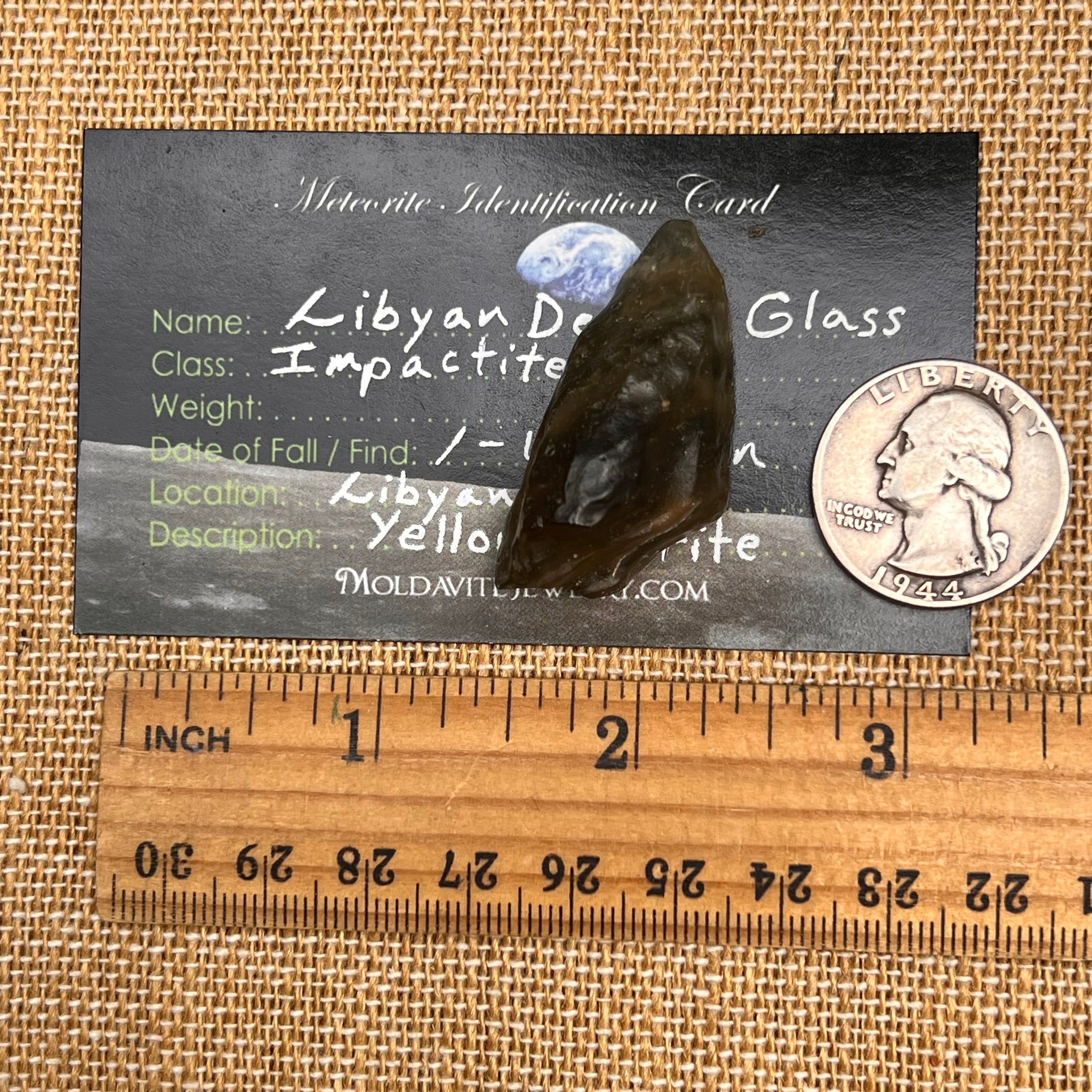 Libyan Desert Glass w/ Schlieren 10.2 grams #530-Moldavite Life