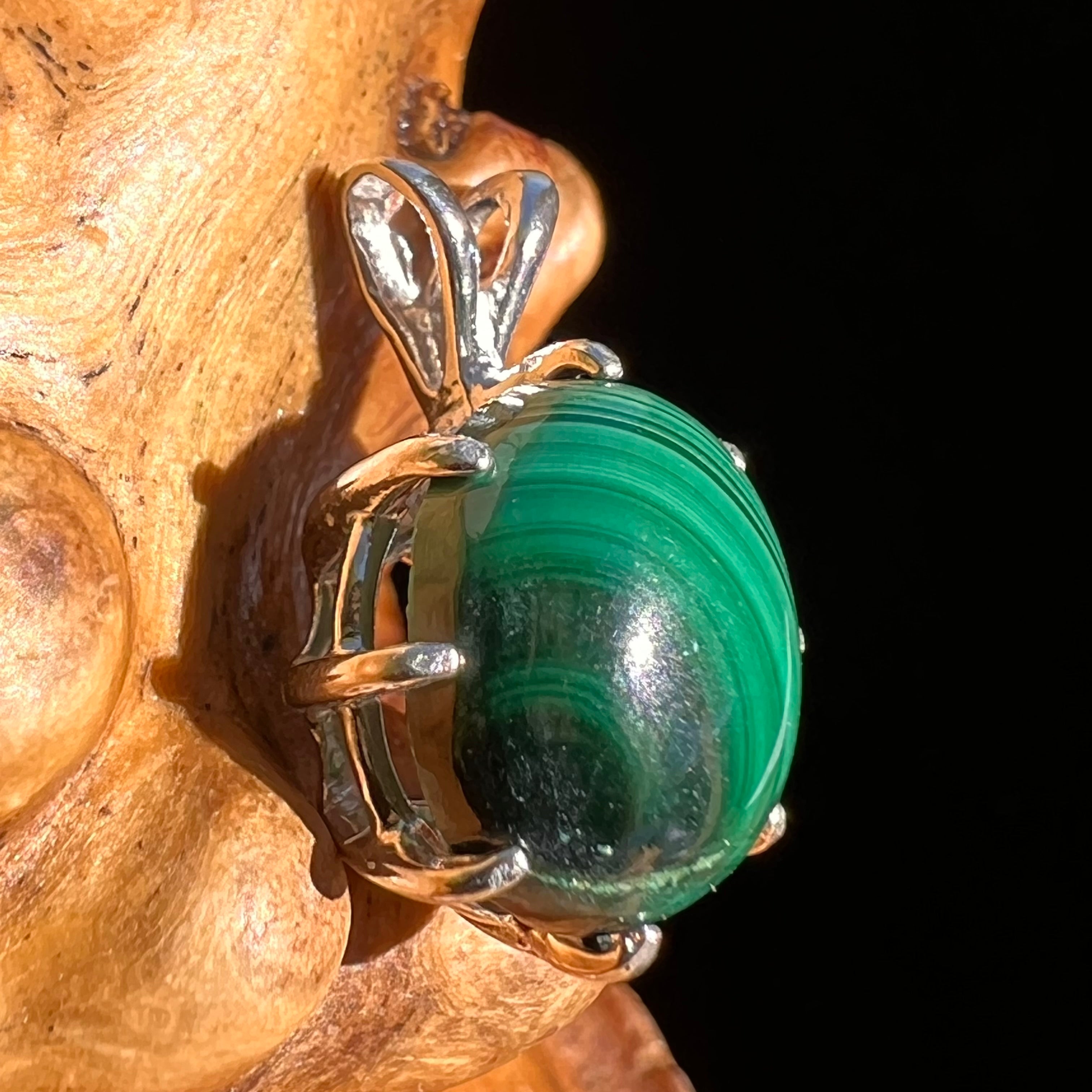 Sterling silver outlets malachite pendant