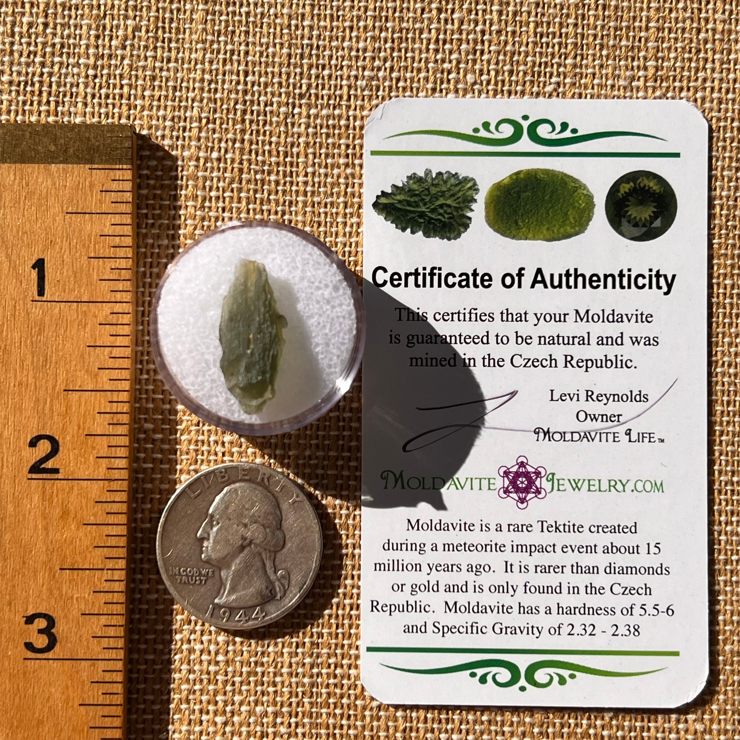 Moldavite 0.8 gram #2266-Moldavite Life
