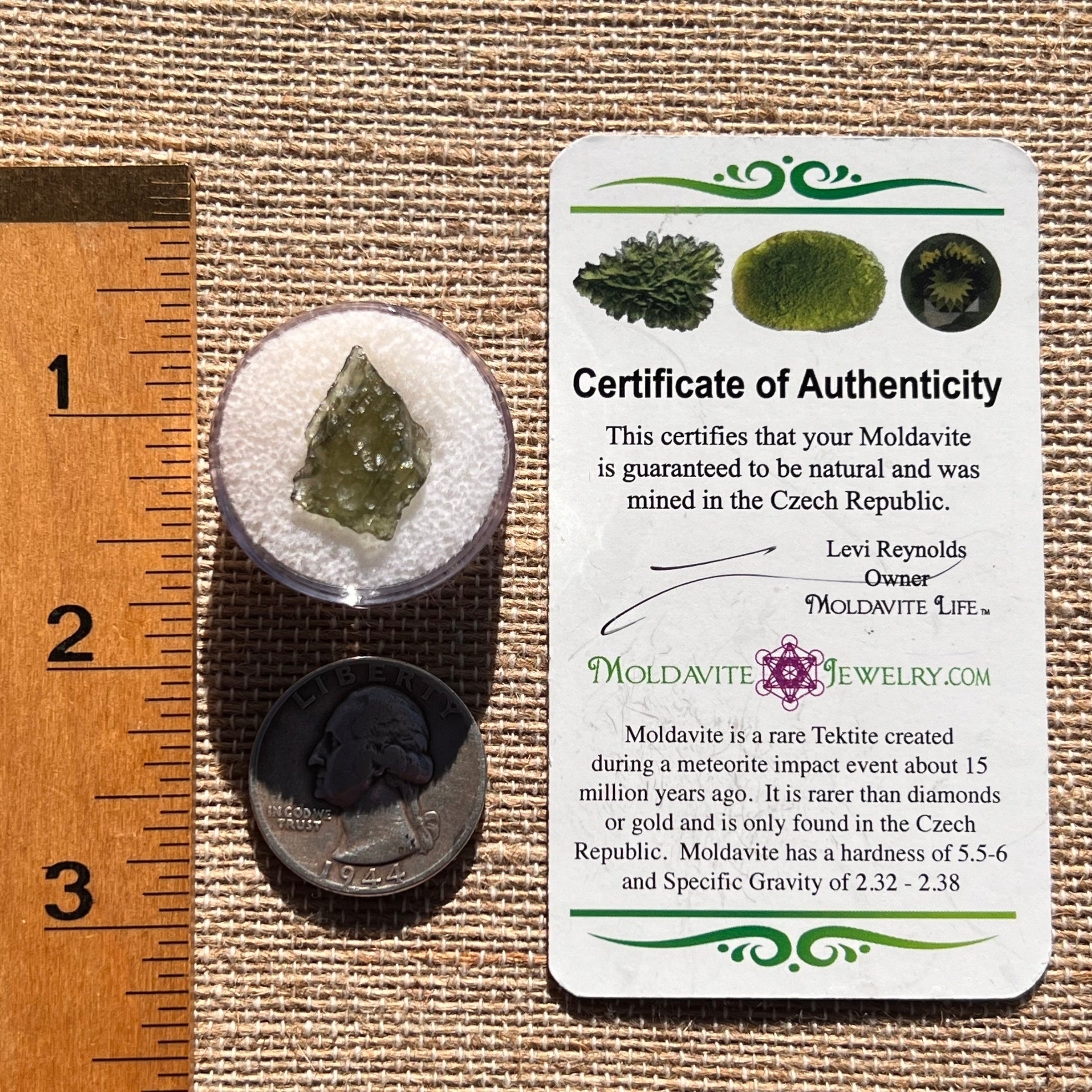 Moldavite 0.9 grams #1988-Moldavite Life