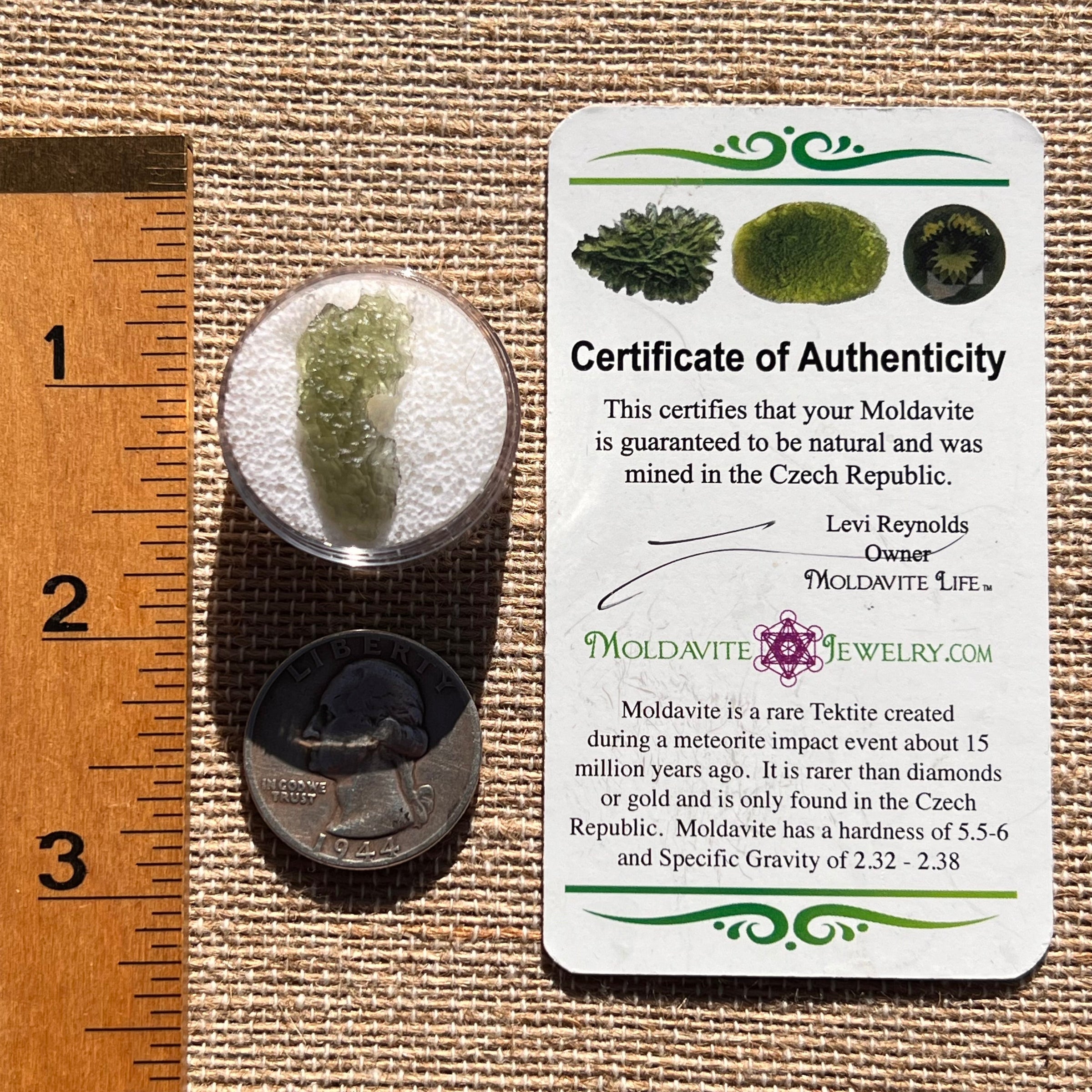 Moldavite 0.9 grams #1996-Moldavite Life