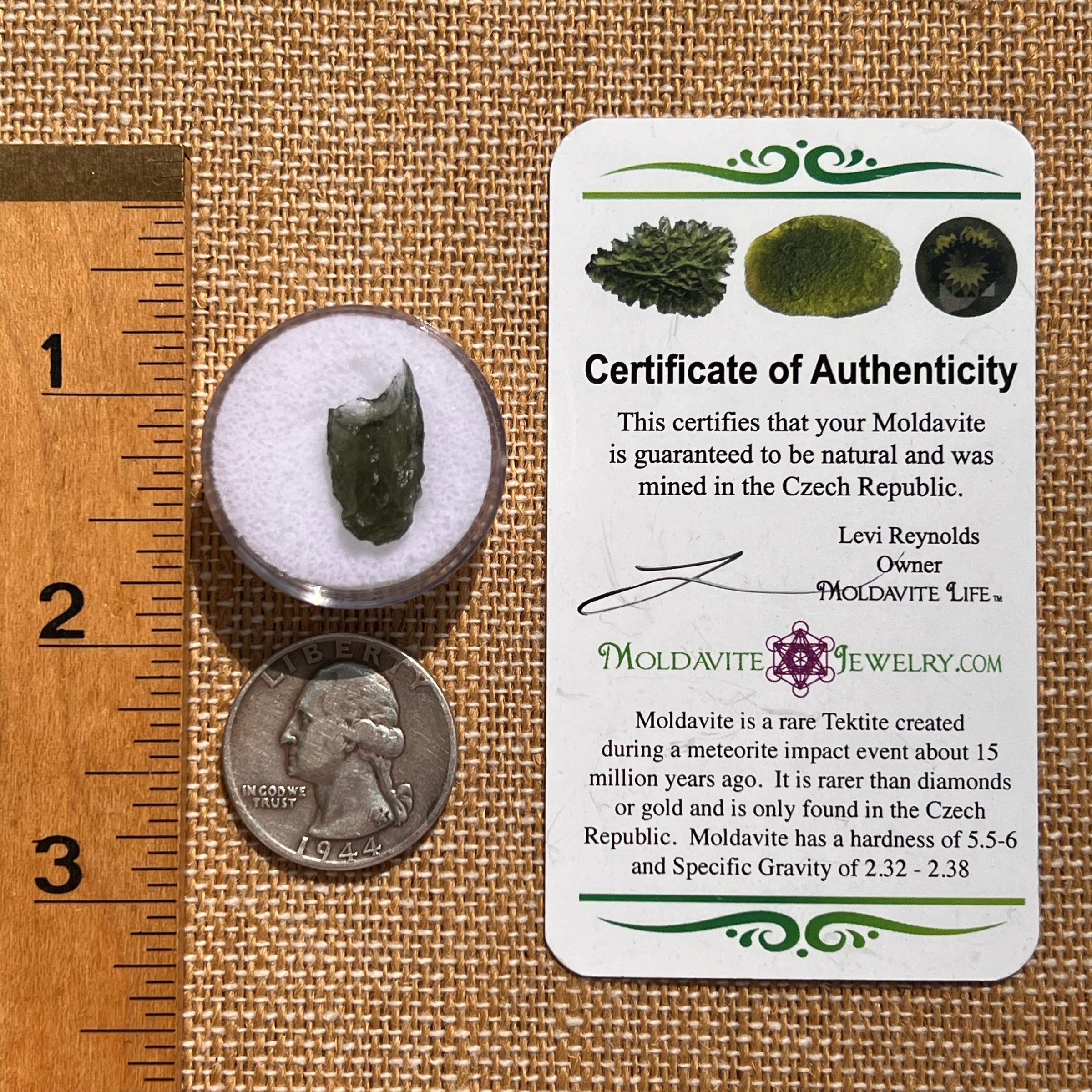 Moldavite 0.9 grams #2095-Moldavite Life