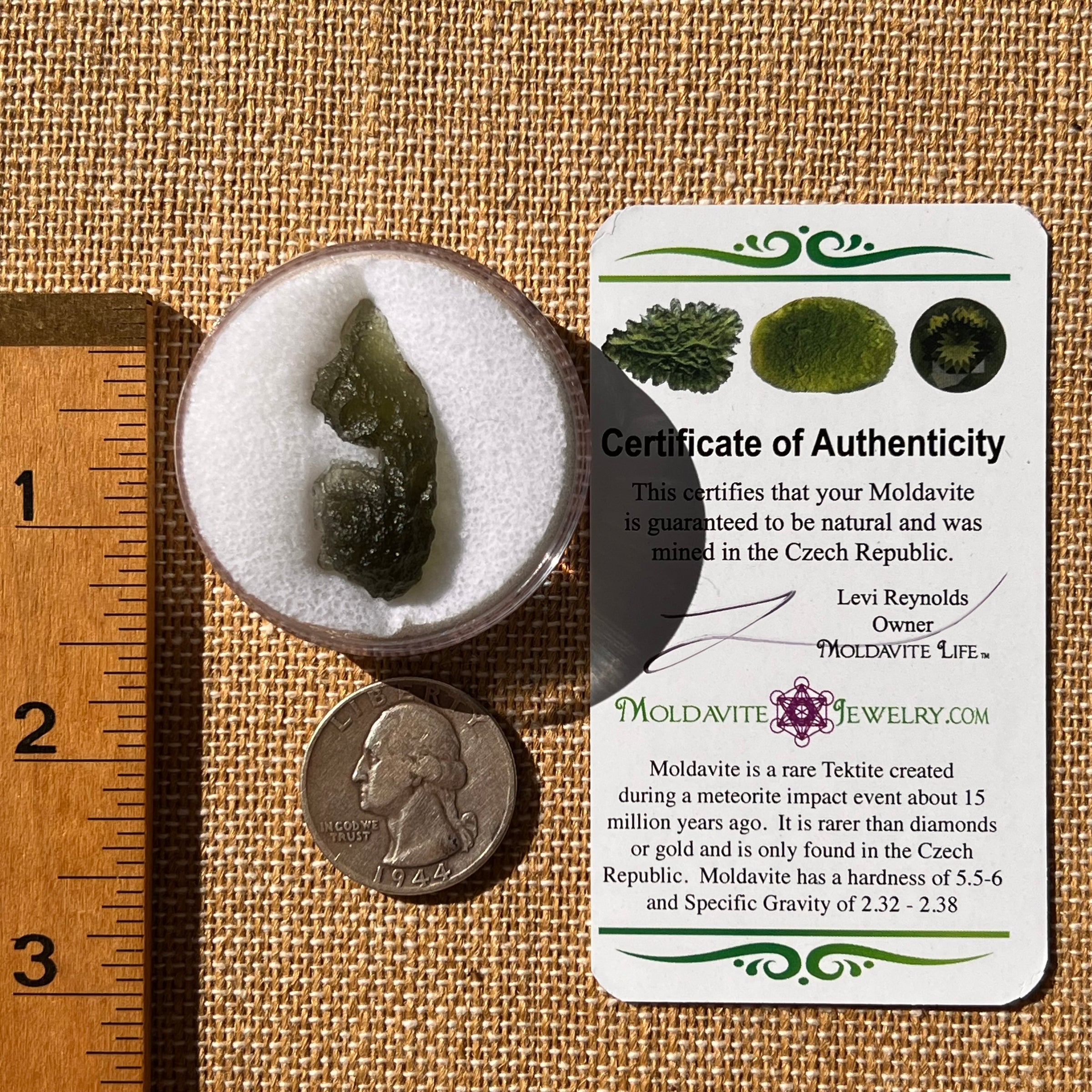 Moldavite 2.7 grams #2212-Moldavite Life