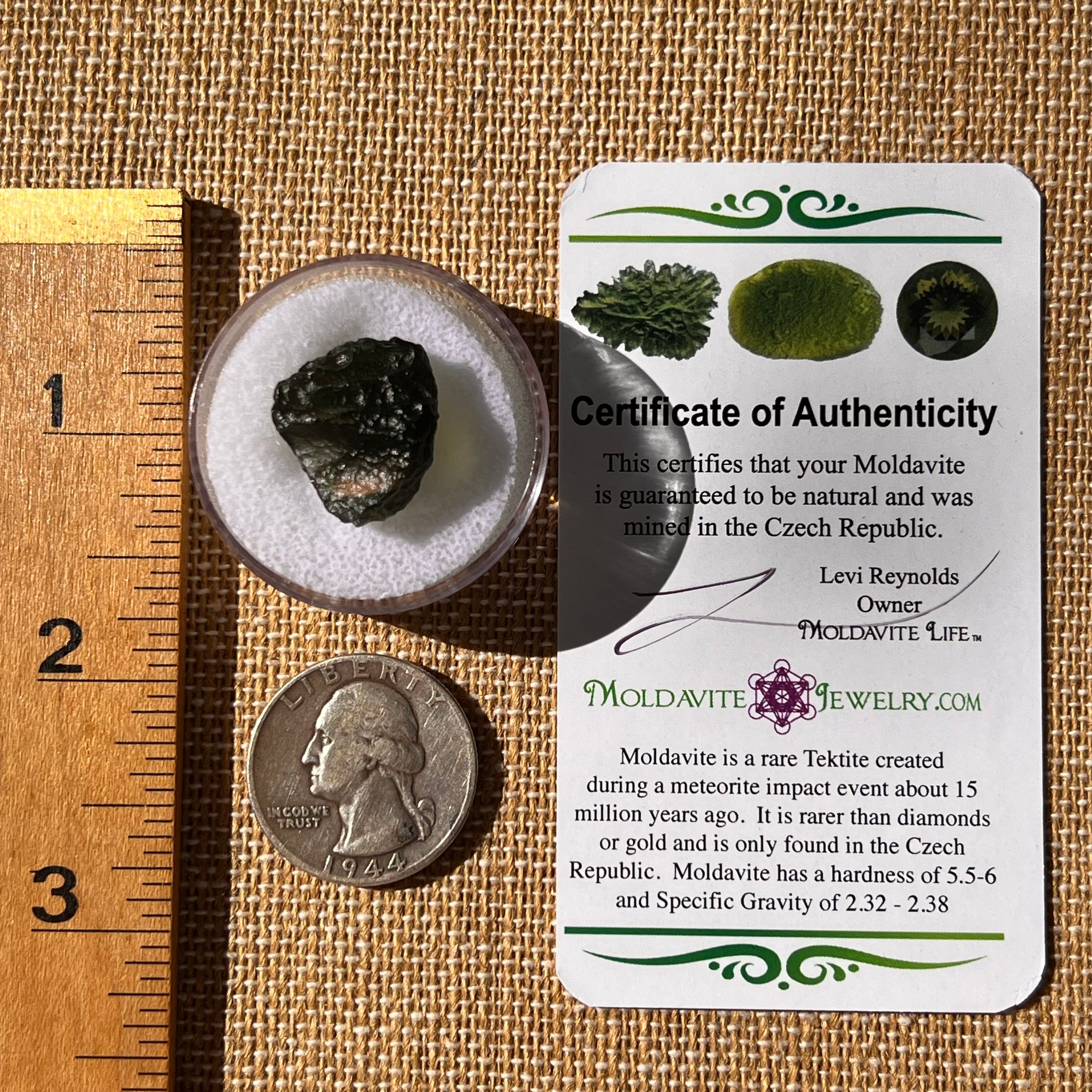Moldavite 3.3 grams #2312-Moldavite Life