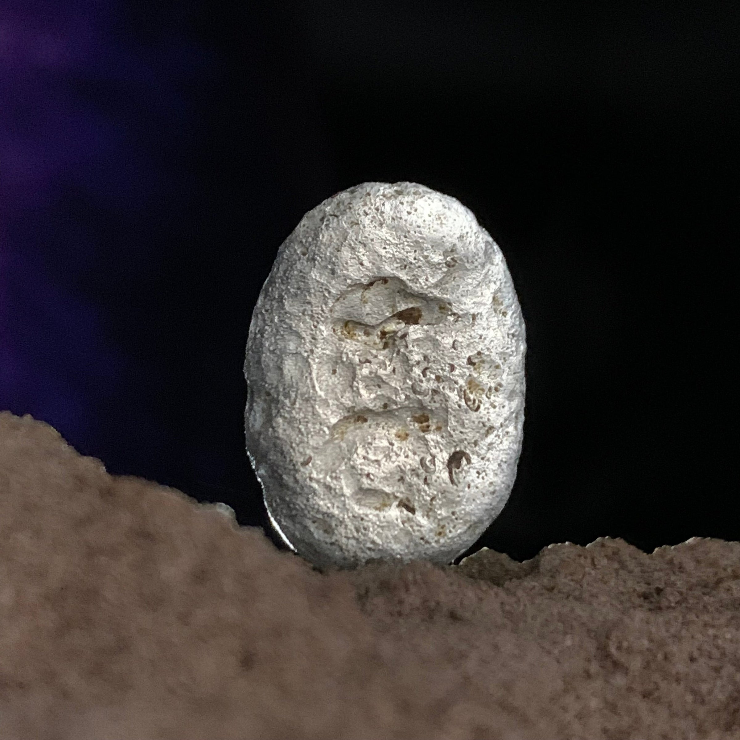 Colombianite 5 grams #69-Moldavite Life