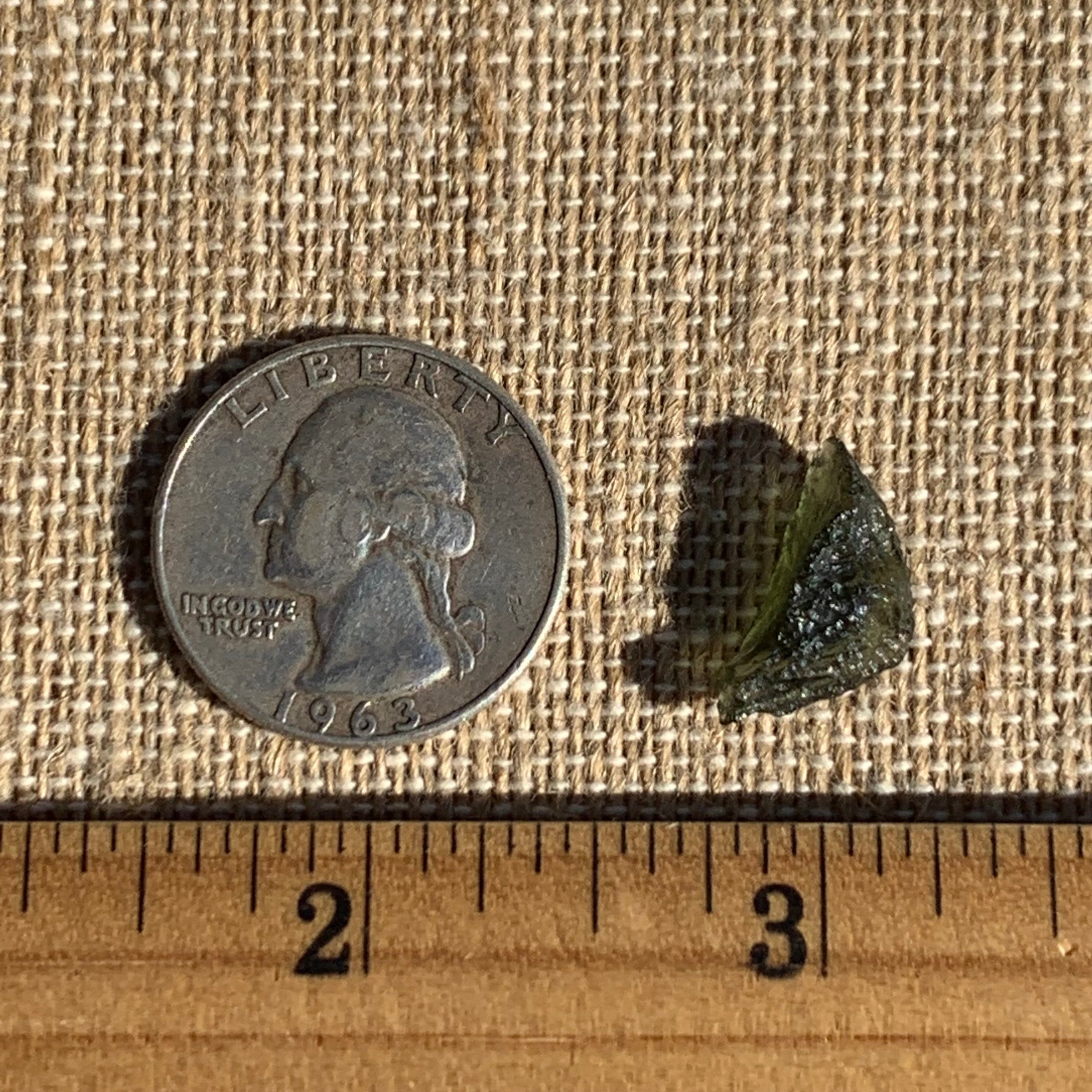 Moldavite 0.78 gram M1340-Moldavite Life