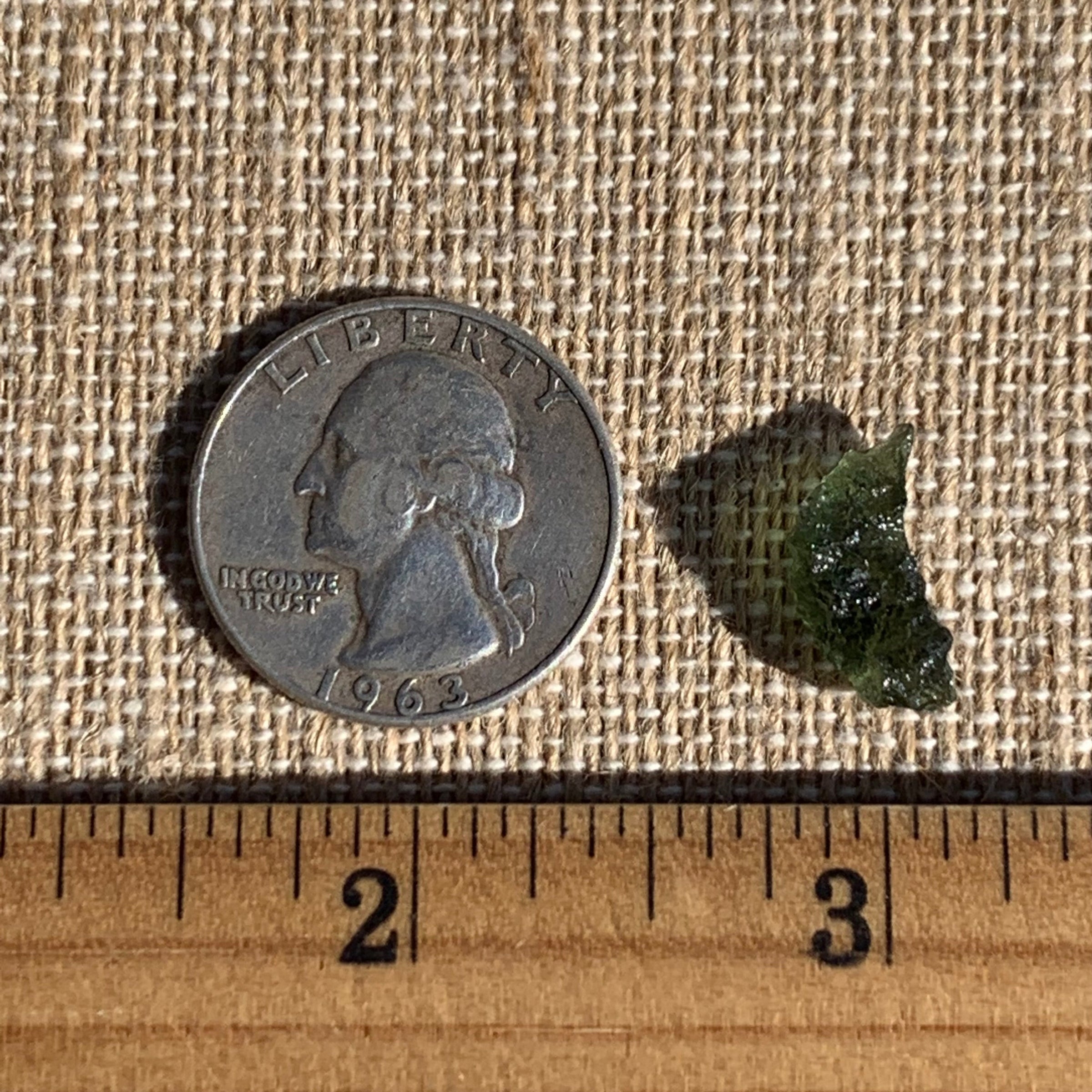 Moldavite 0.78 gram M1342-Moldavite Life