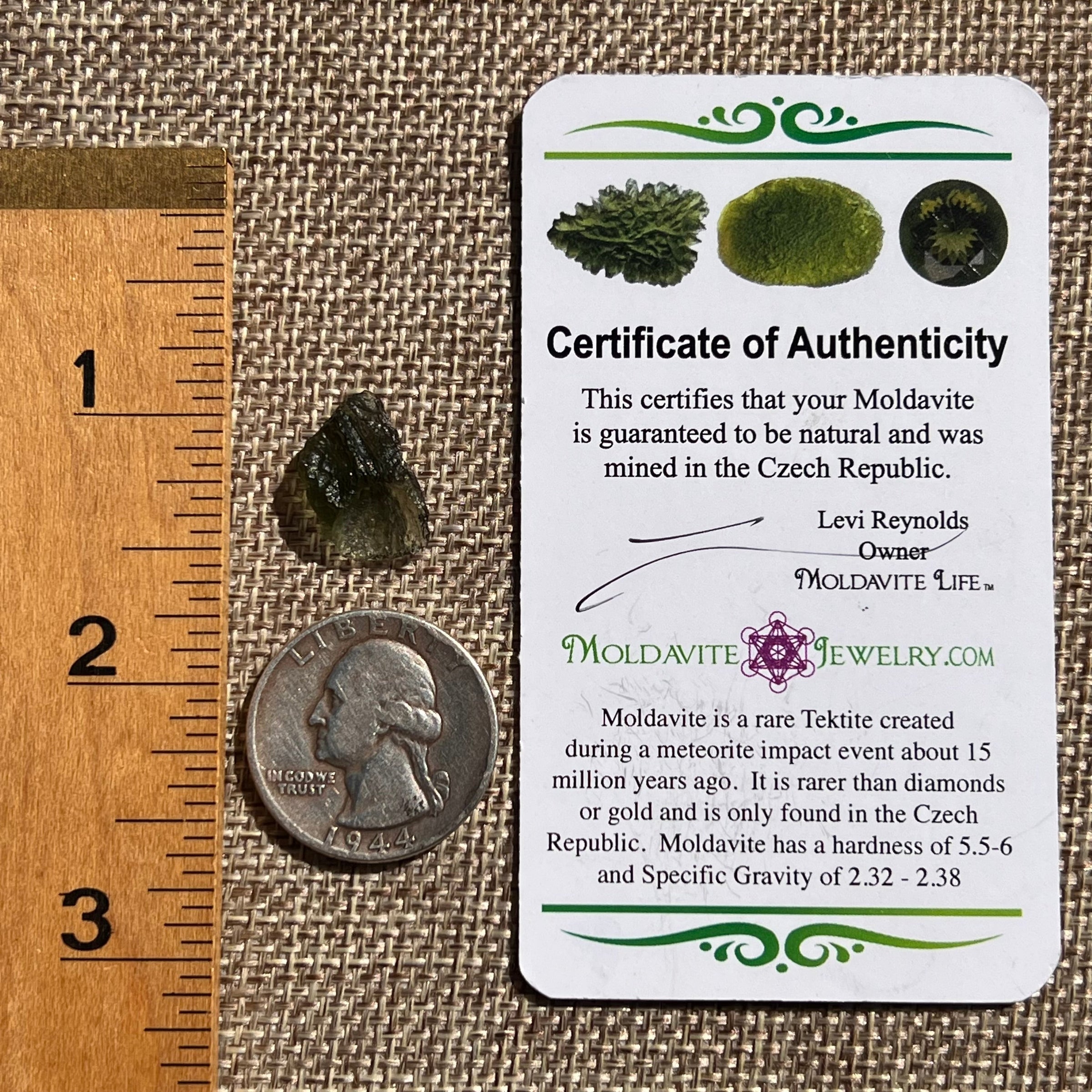 Moldavite 0.9 grams #1617-Moldavite Life