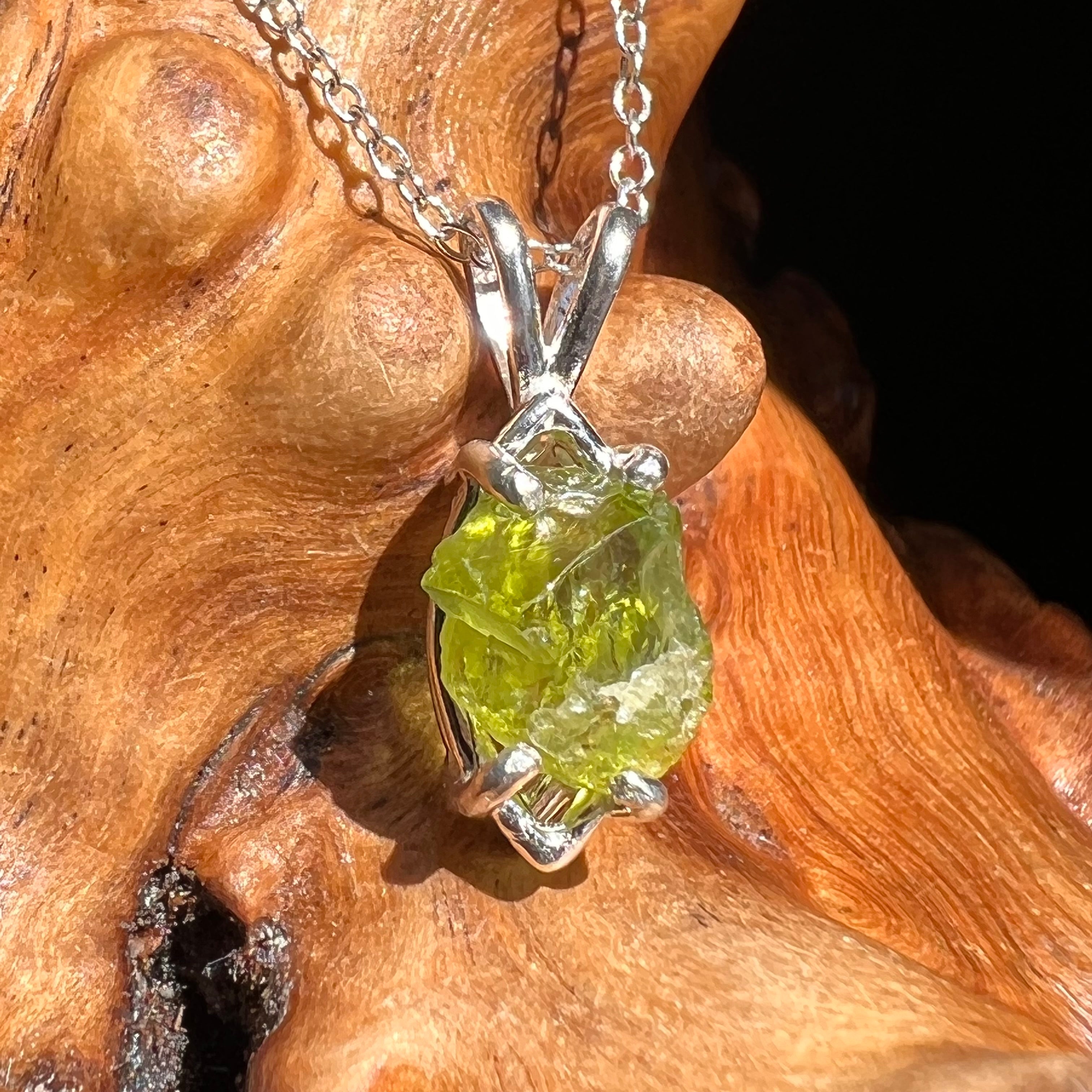 Peridot Necklace, Raw Crystal Jewelry, August Birthstone Necklaces for  Women, Gifts for Her in Gold & Sterling Silver - Etsy