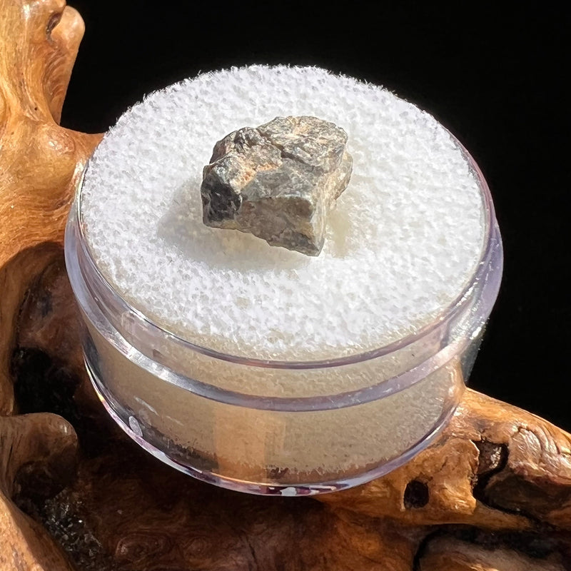 Tatahouine Meteorite 1.1 grams #54-Moldavite Life