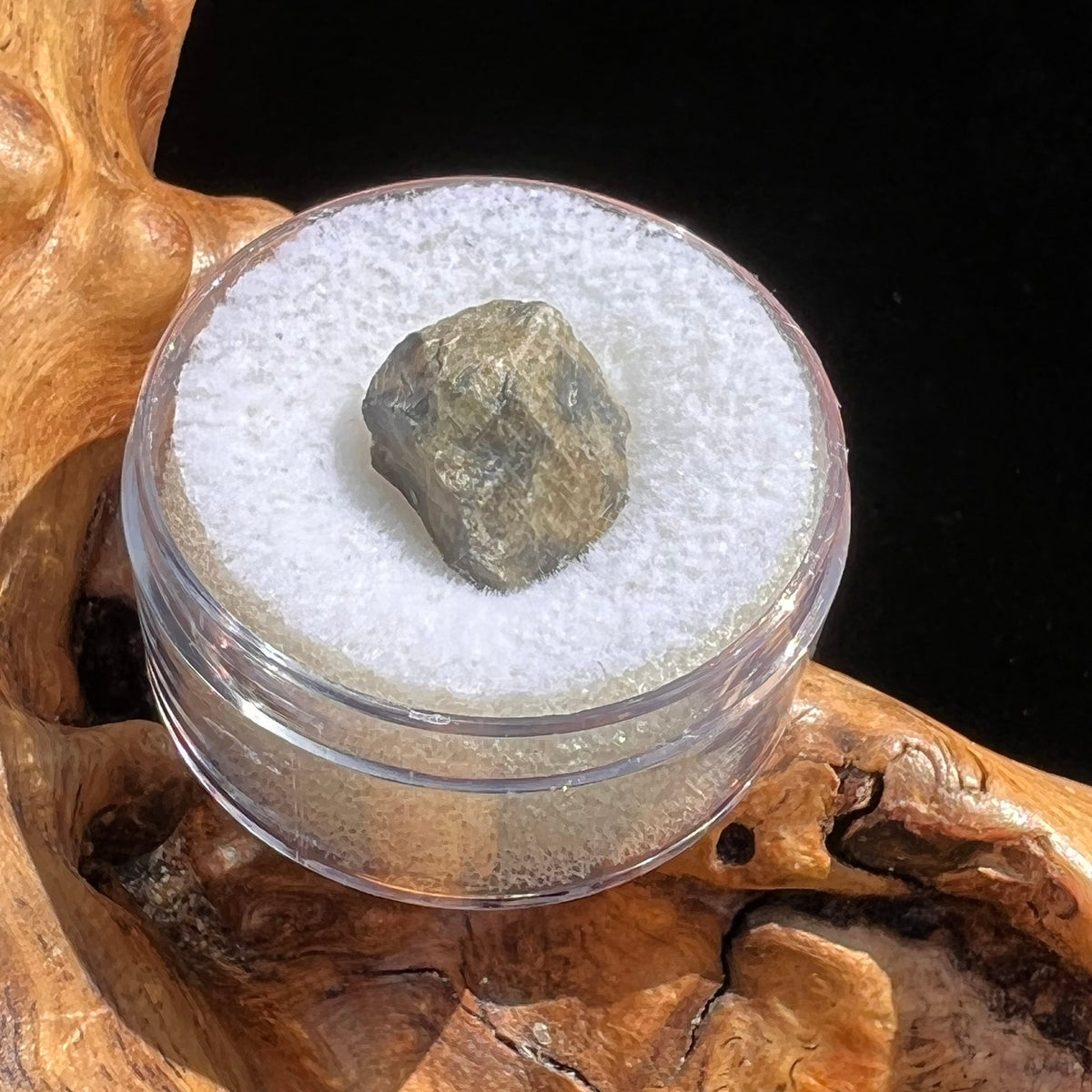 Tatahouine Meteorite 1.3 grams #72-Moldavite Life