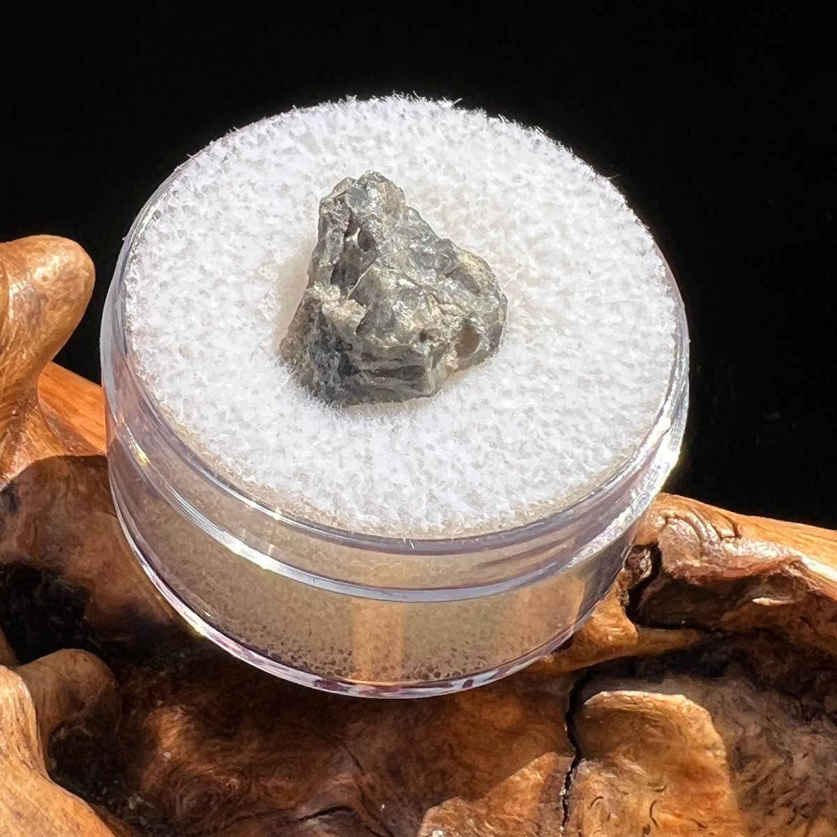Tatahouine Meteorite 1.3 grams #75-Moldavite Life