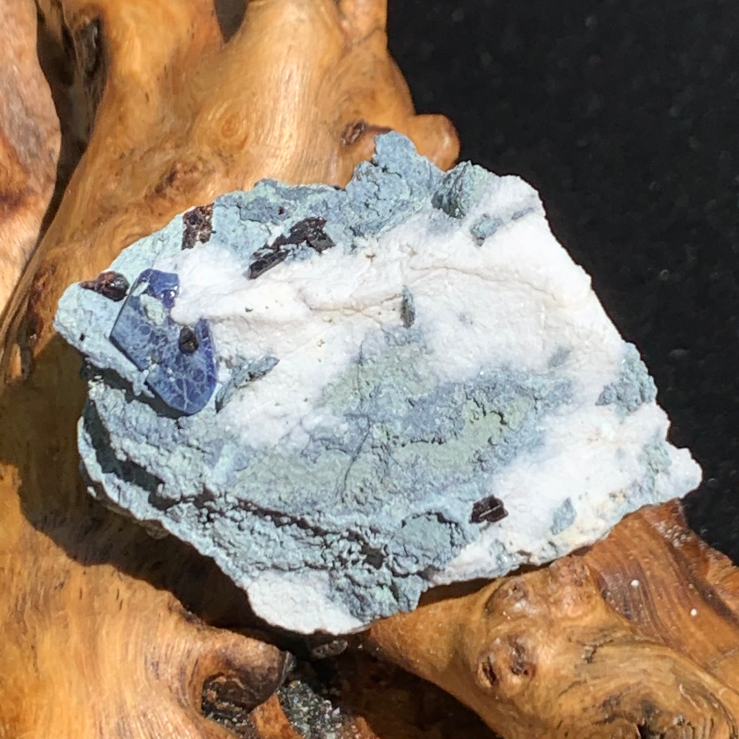 Benitoite, Neptunite, Natrolite, & Crossite