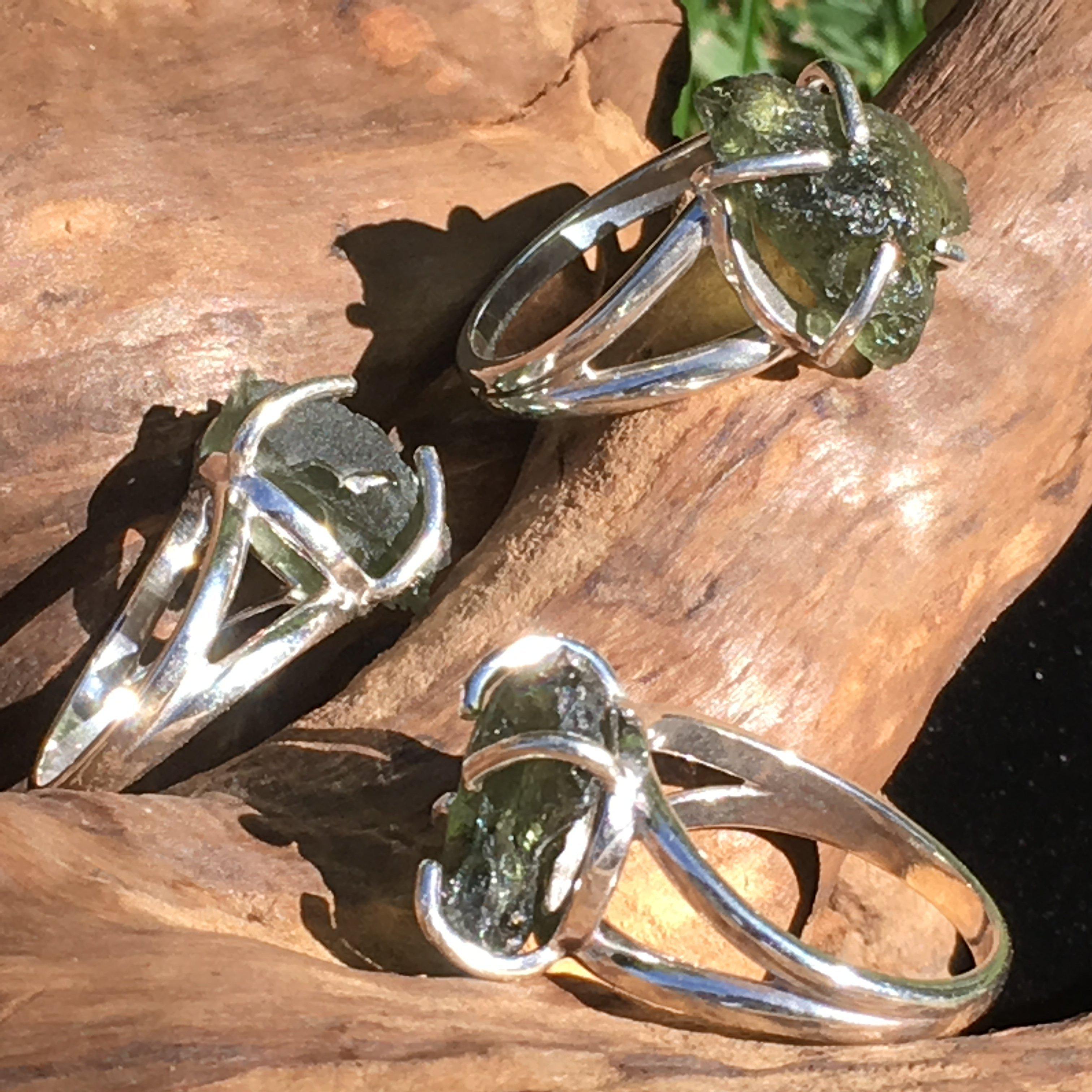 Real moldavite deals crystal ring