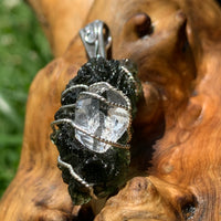 sterling silver wire holds the herkimer in place securely