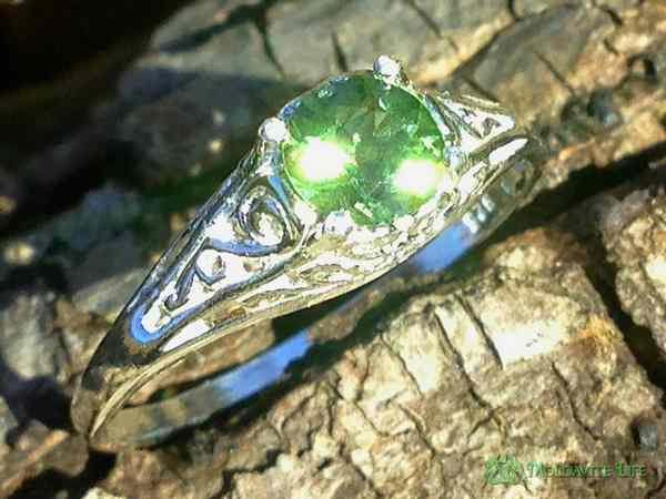 Silver Faceted Moldavite Ring Filigree 5mm Gem-Moldavite Life